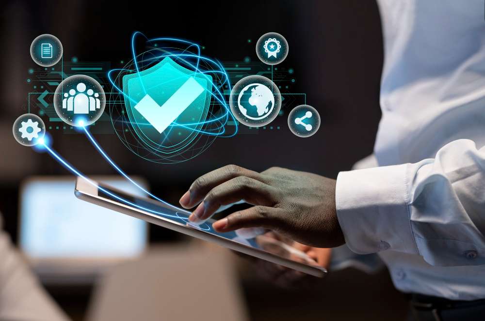 persona especialista en ciberseguridad