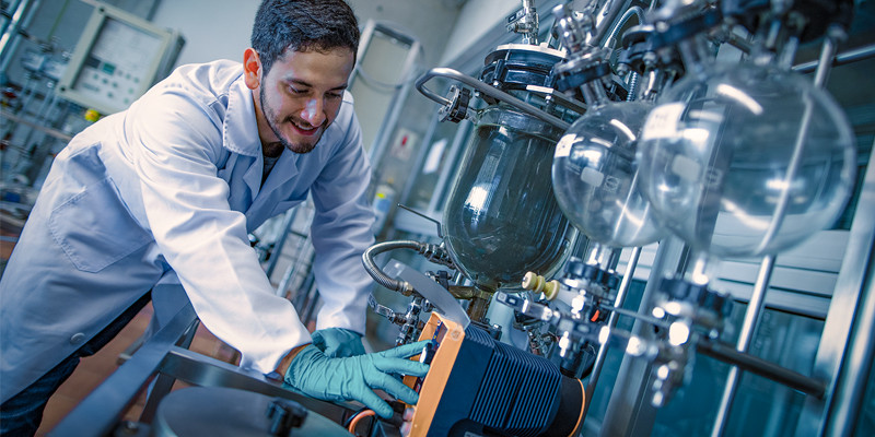 auricular Arco iris Jajaja Qué hace un ingeniero químico? | Blog de UTEC | Universidad de Ingeniería  UTEC